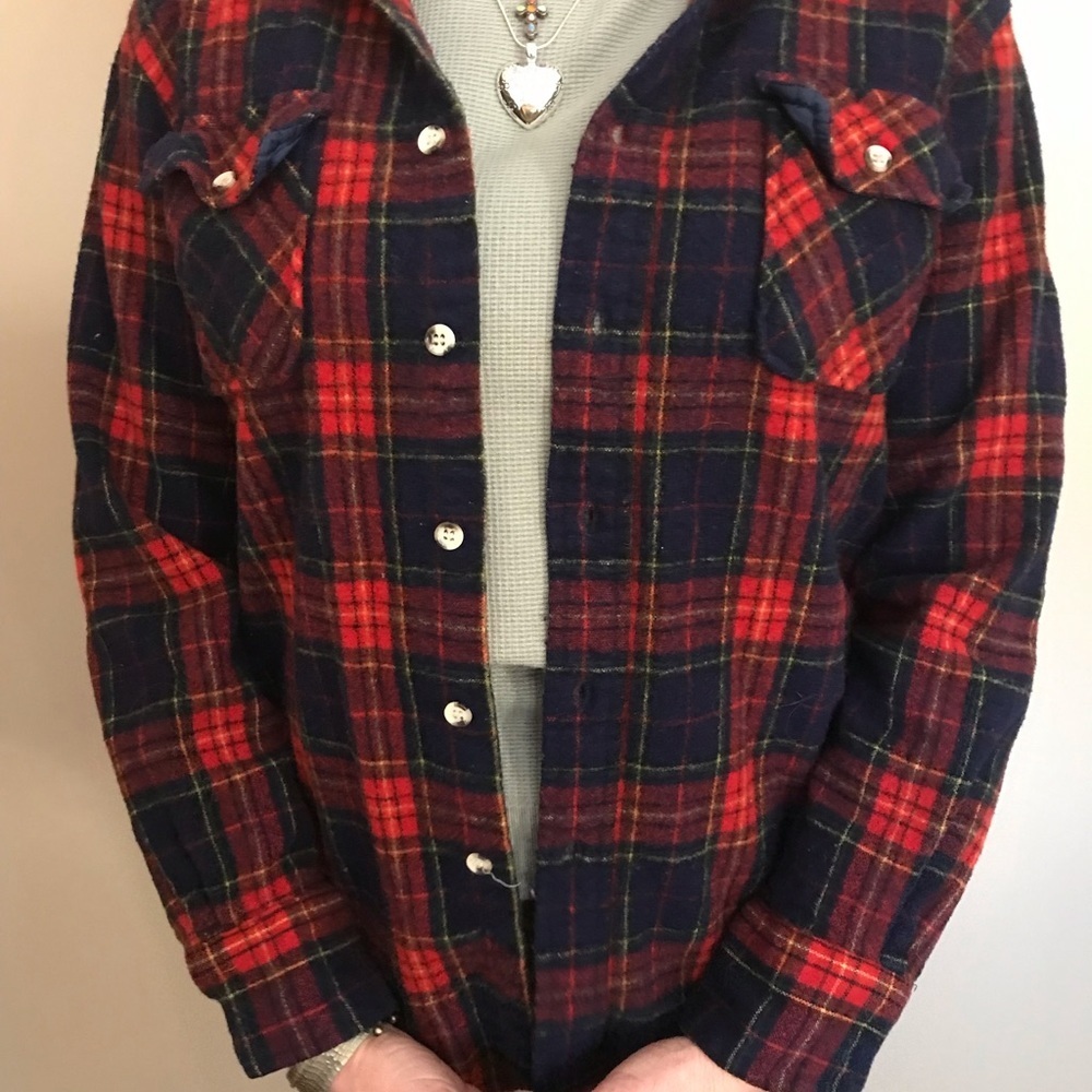 St. John’s Bay Plaid Shirt Unisex - Picture 4 of 6